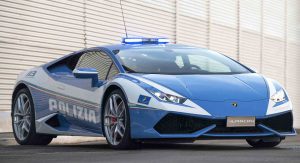 Lamborghini-Huracan-Polizia-front-three-quarter-1a