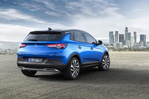 2017 Opel Grandland X - embargoed until April 19th