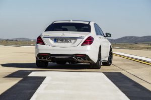 mercedes-unveils-sclass-facelift-14