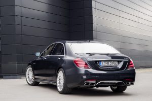 mercedes-unveils-sclass-facelift-33
