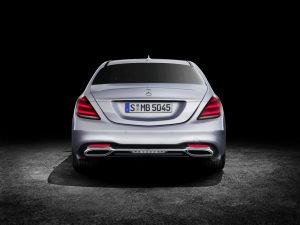 mercedes-unveils-sclass-facelift-49