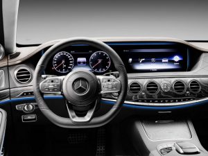 mercedes-unveils-sclass-facelift-53