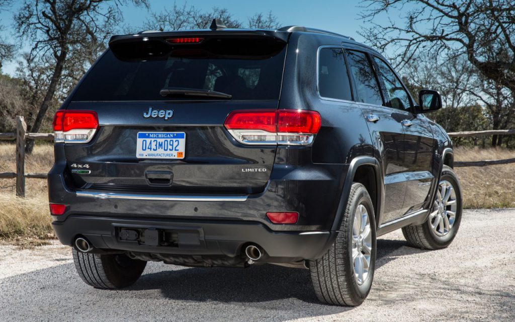 2014-Jeep-Grand-Cherokee-Diesel-rear-view