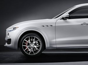 2017-Maserati-Levante-7