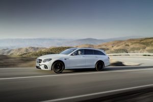 2018-mercedes-amg-e63-estate-2