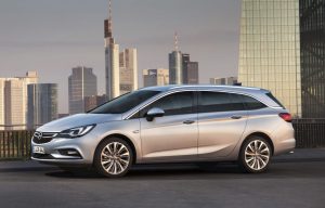 Opel-Astra-Sports-Tourer-1