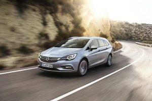 Opel-Astra-Sports-Tourer-4
