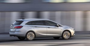 Opel-Astra-Sports-Tourer-9