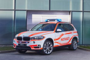 P90259101_highRes_bmw-at-the-rettmobil