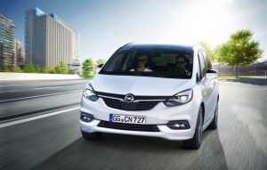 opel-vauxhall-zafira-tourer-2017-14