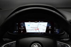 skoda-karoq-2017-416