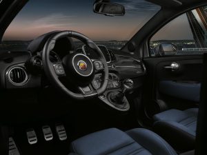 2017-abarth-695-rivale-14