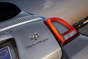 2017-abarth-695-rivale-3