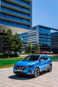 2018-NissanQashqai-15