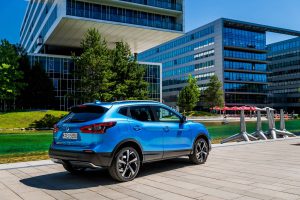 2018-NissanQashqai-17