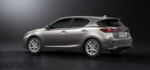 2018-lEXUS-ct-13