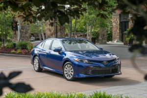 2018_Toyota_Camry_02