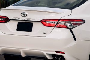 2018_Toyota_Camry_08