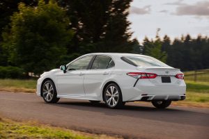 2018_Toyota_Camry_15