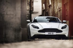 Aston-Martin-DB11-13