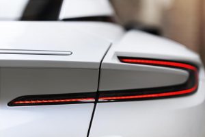 Aston-Martin-DB11-15