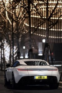 Aston-Martin-DB11-5