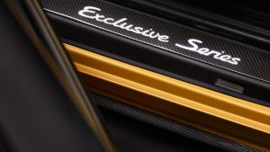 Porsche-911-Turbo-S-Exclusive-Series-6