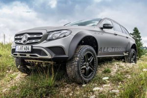 Mercedes-E-Class-All-Terrain-4x4-3