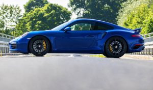 edo-991-turbo-blue-arrow-csm_img_0225_67765652ed