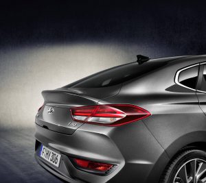 hyundai-i30-fastback-revealed-5