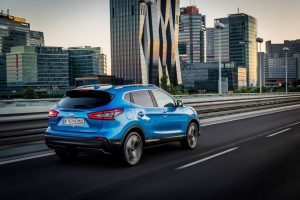 2018-NissanQashqai-03