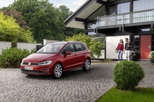 2018-vw-golf-sportsvan-4