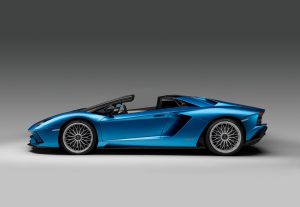 2018-lamborghini-aventador-s-roadster-3