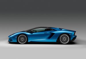 2018-lamborghini-aventador-s-roadster-4