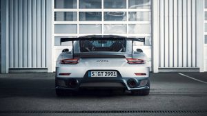 2018-porsche-911-gt2-rs-nurburgring-record-17