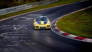 2018-porsche-911-gt2-rs-nurburgring-record-2 (1)
