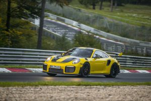 2018-porsche-911-gt2-rs-nurburgring-record-4