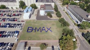 B_MAX people 4