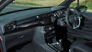 DS3-Connected-Chic-26