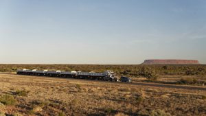 LR_discovery_18MY_trainpull_300817_03 copy