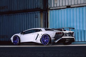 Liberty-Walk-Lamborghini-Aventador-7