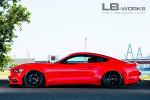 liberty-walk-ford-mustang-2