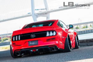 liberty-walk-ford-mustang-5