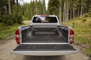 renault-alaskan-to-europe-1