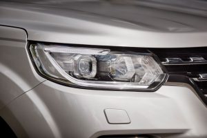 renault-alaskan-to-europe-2