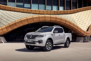 renault-alaskan-to-europe-31