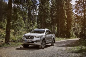 renault-alaskan-to-europe-46