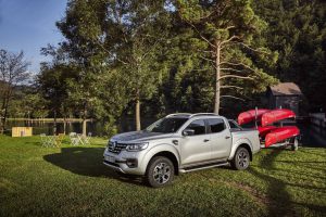 renault-alaskan-to-europe-49