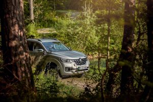 renault-alaskan-to-europe-51