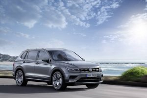 2017-VWTiguan-Allspace-08